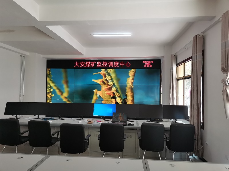 超窄邊液晶拼接屏價格多少錢？