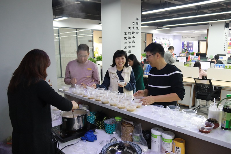 冬至湯圓餃子情，華邦瀛溫暖一家親