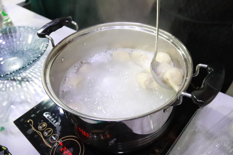 冬至湯圓餃子情，華邦瀛溫暖一家親
